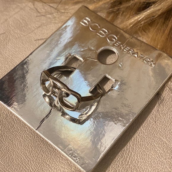 BCBGENERATION glasses ring size 7 silver color #329 - Picture 4 of 4